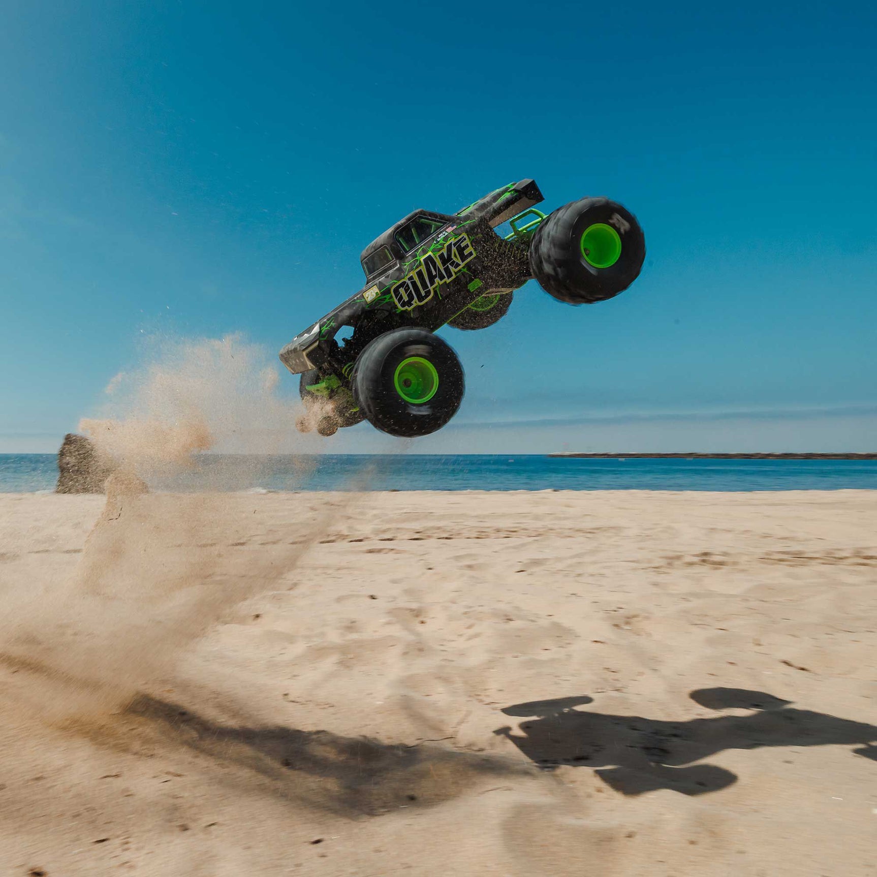 Quake 223S 1/10 2WD Monster Truck RTR, Green