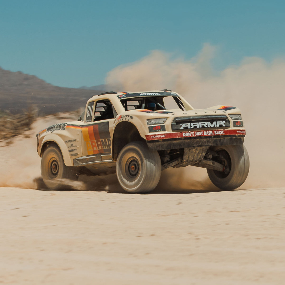 Mojave 6S 4X4 Brushless 1/7 Desert Truck RTR, White