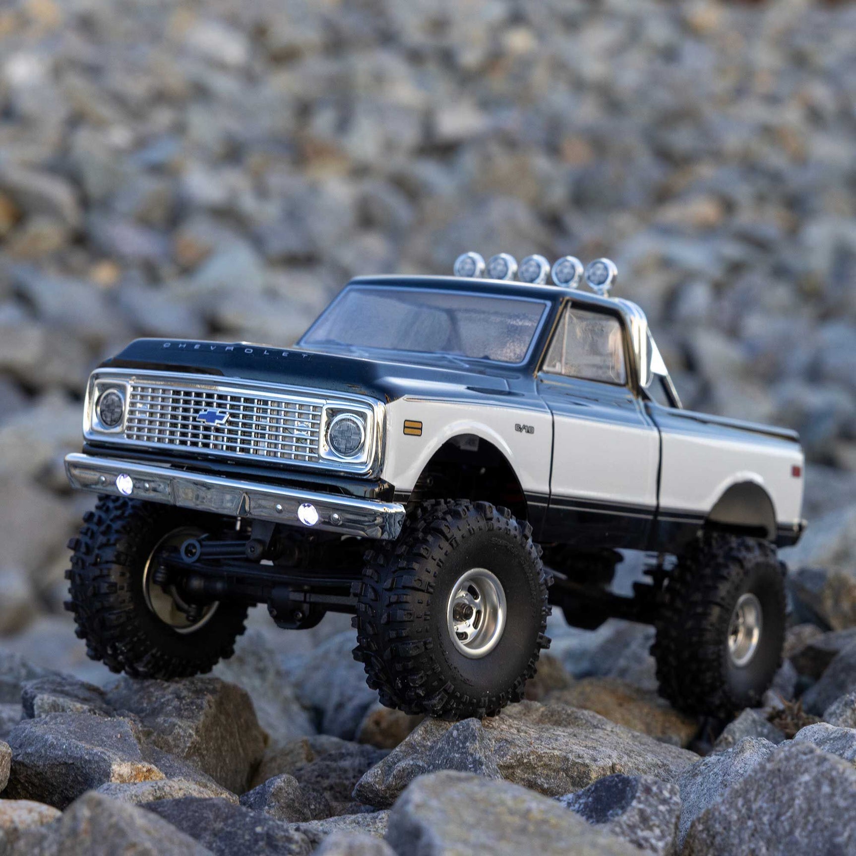 SCX24 1967-1972 Chevrolet C10 1/24 4X4 Crawler RTR, Black