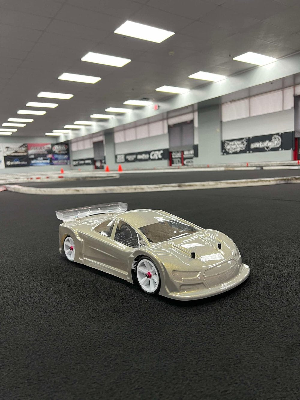 SR-32 SuperMafia 1/10 Touring Car Body, .4 SuperLite