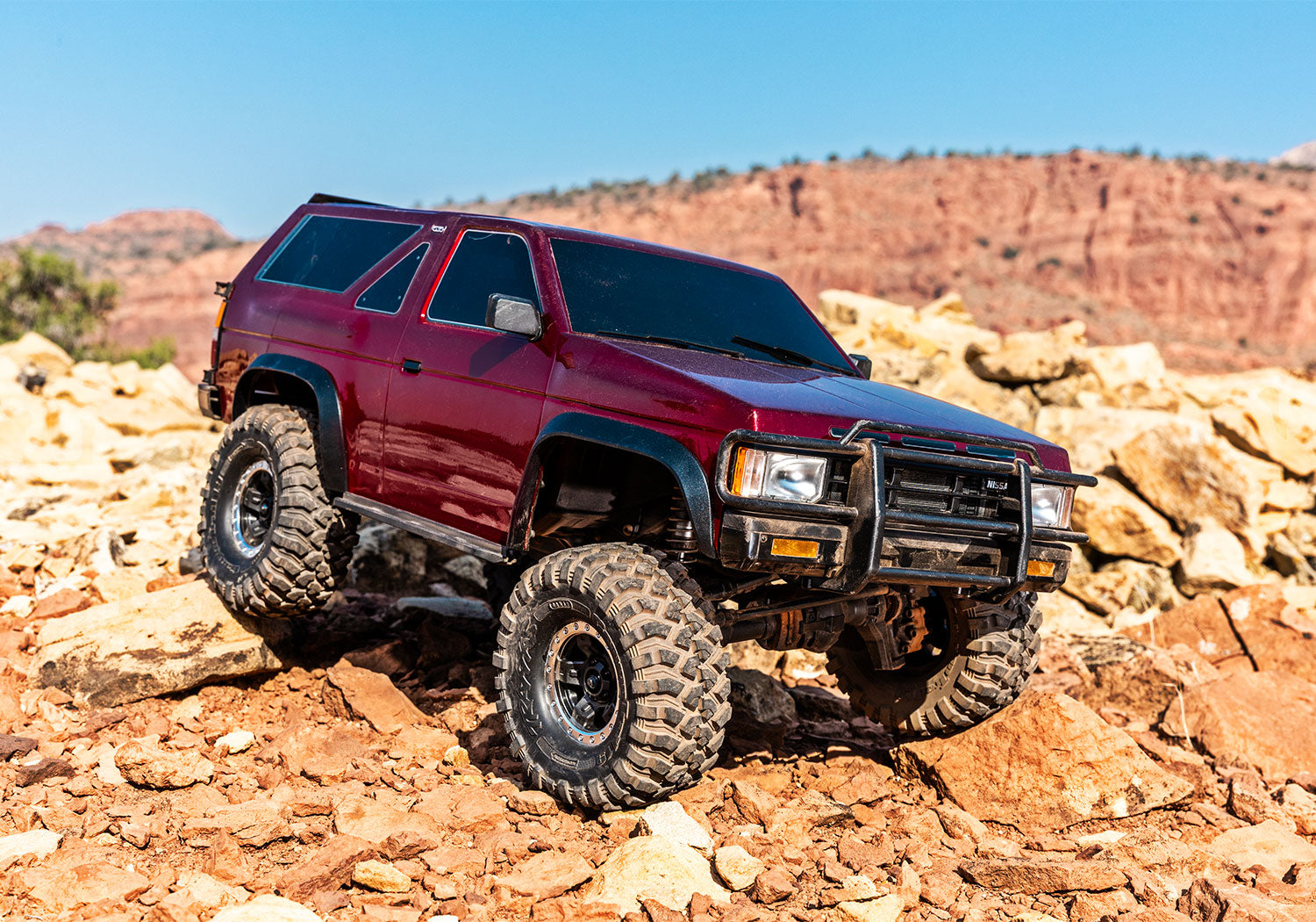 TRX-4 Nissan Pathfinder 1/10 4X4 Crawler RTR, Red