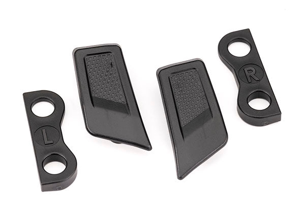 TRA8212 8212 L&R Hood Vents & L&R Retainers