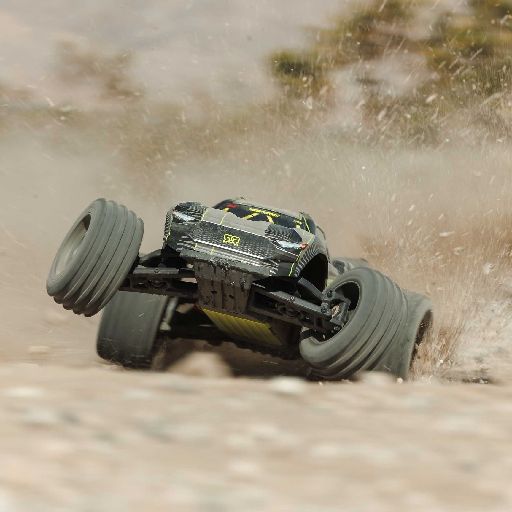 Vorteks 223S BLX 1/10 2WD Stadium Truck RTR, Yellow