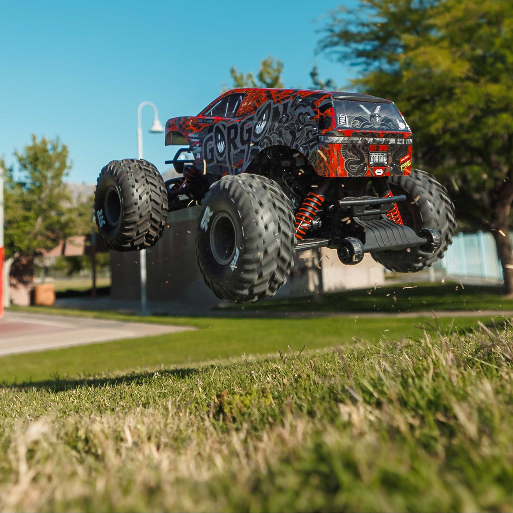 GORGON 223S Brushless 1/10 2WD Monster Truck RTR, Red/Black