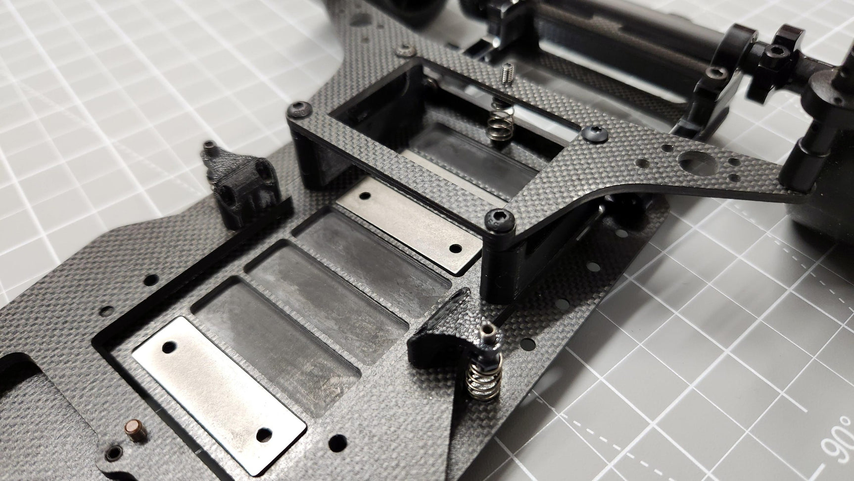 M-200R World GT-R 1/10 Pan Car Kit