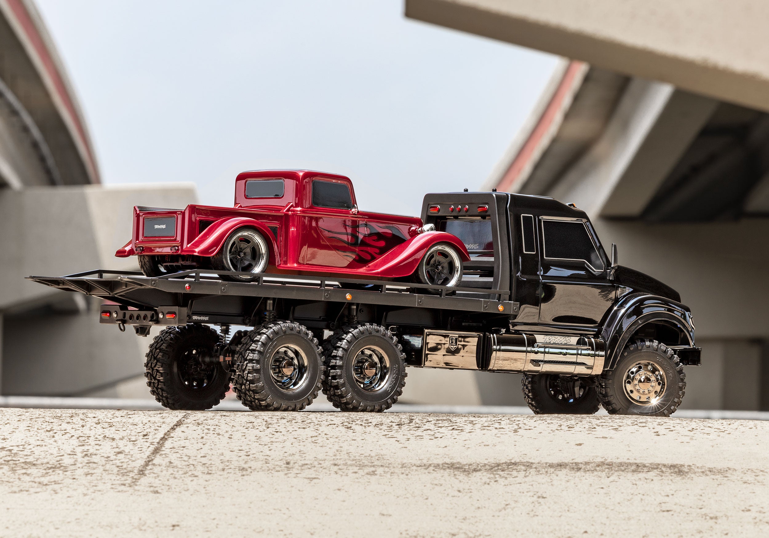 TRX-6 Ultimate RC Hauler 1/10 6X6 Crawler RTR, Black – Dollar Hobbyz